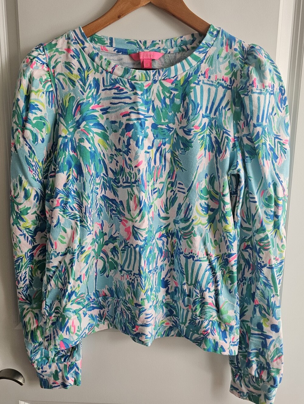 Lilly Pulitzer Jansen Sweatshirt Puff Sleeve Blue Ibiza Cabana Cocktail Print